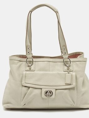 Coach Cream Leather Tote Handbag with Turn-Lock Front Pocket EUC